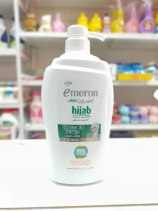 شامپو مغذی امرون حاوی روغن درخت چای (Emeron Nutritive Shampoo Tea Tree Oil)